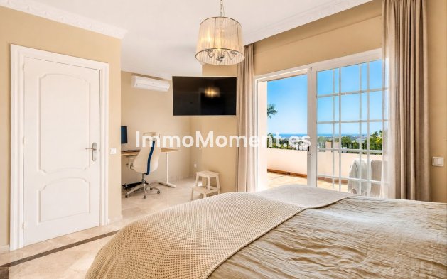 Resale - Detached villa - Marbella - Nueva Andalucía