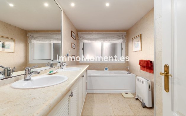 Wiederverkauf - Wohnung - Marbella - Nueva Andalucía