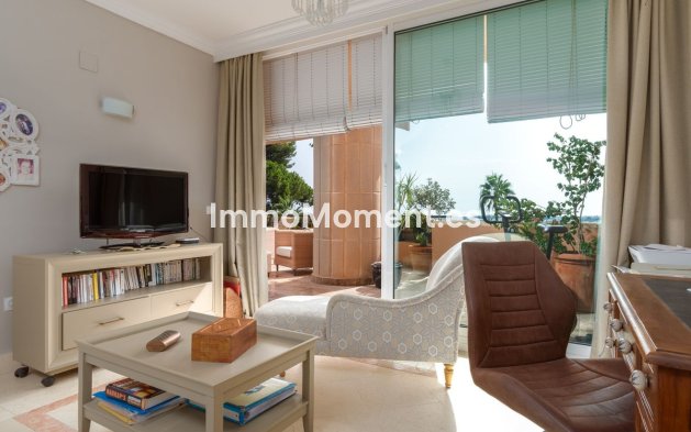 Wiederverkauf - Wohnung - Marbella - Nueva Andalucía