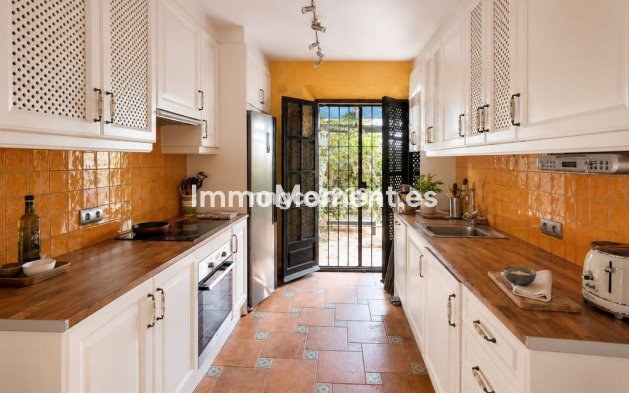 Bestaande woning - Vrijstaande villa - Marbella - Nueva Andalucía
