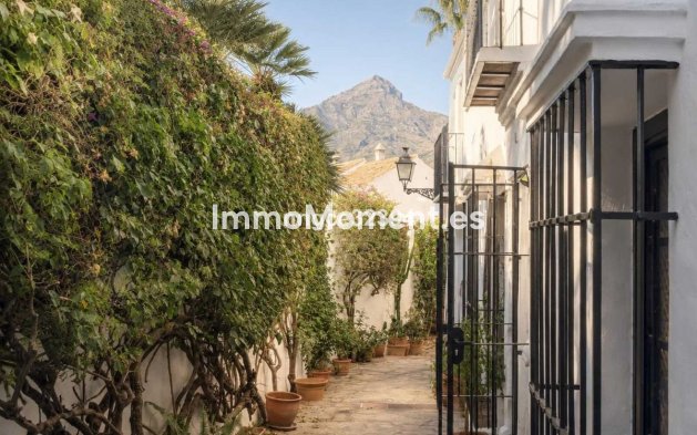 Bestaande woning - Vrijstaande villa - Marbella - Nueva Andalucía