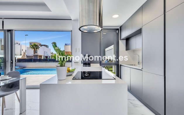 Resale - Detached villa - Torrevieja - Torrevieja Centro