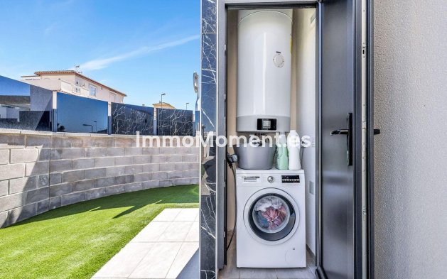 Resale - Detached villa - Torrevieja - Torrevieja Centro