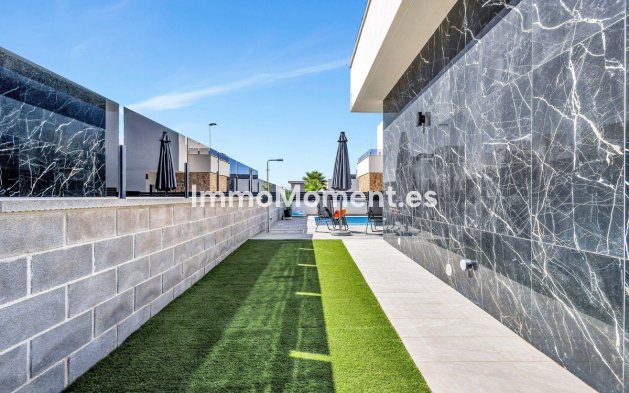 Resale - Detached villa - Torrevieja - Torrevieja Centro