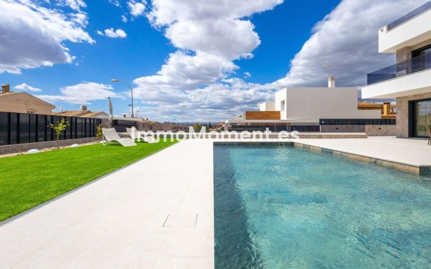 Wiederverkauf - Freistehende Villa - Torrevieja - Torrevieja Centro