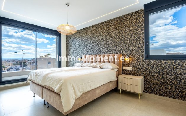 Wiederverkauf - Freistehende Villa - Torrevieja - Torrevieja Centro
