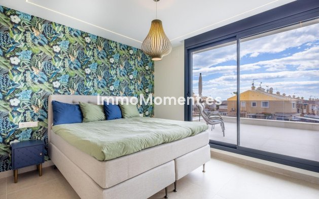 Wiederverkauf - Freistehende Villa - Torrevieja - Torrevieja Centro