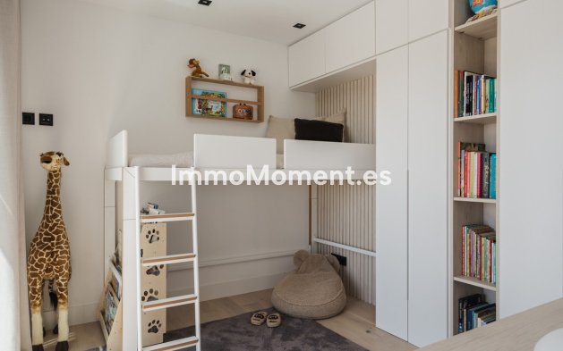 Wiederverkauf - Freistehende Villa - Estepona  - Estepona Centro