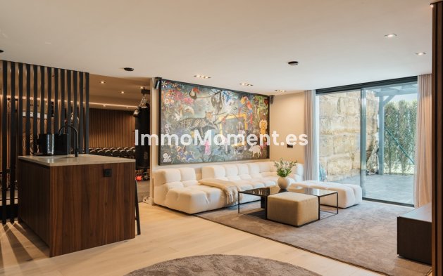 Wiederverkauf - Freistehende Villa - Estepona  - Estepona Centro