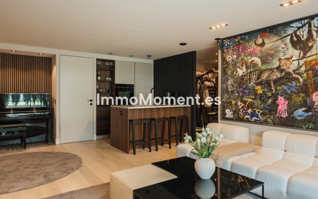 Wiederverkauf - Freistehende Villa - Estepona  - Estepona Centro