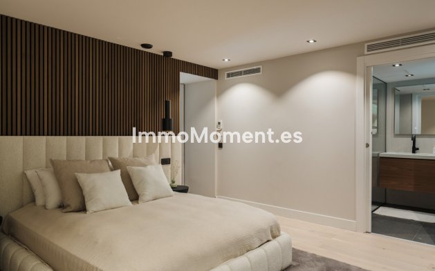 Wiederverkauf - Freistehende Villa - Estepona  - Estepona Centro