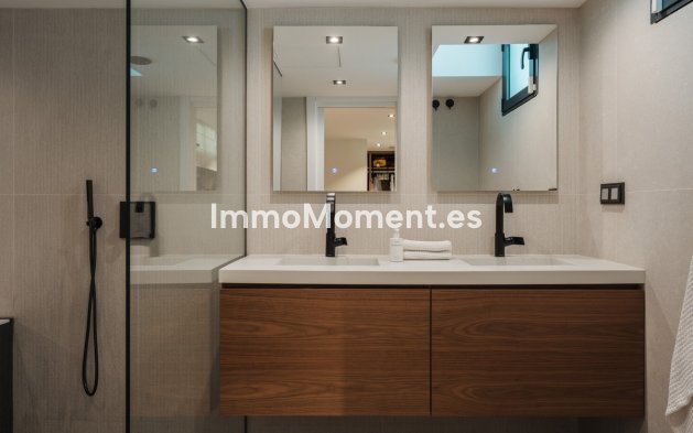 Wiederverkauf - Freistehende Villa - Estepona  - Estepona Centro