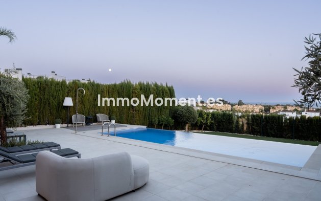 Wiederverkauf - Freistehende Villa - Estepona  - Estepona Centro