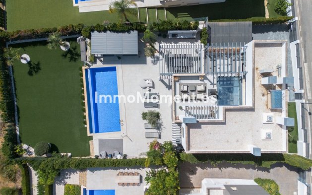 Wiederverkauf - Freistehende Villa - Estepona  - Estepona Centro