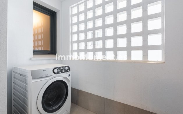 Resale - Apartment - Mijas Costa - La Cala de Mijas