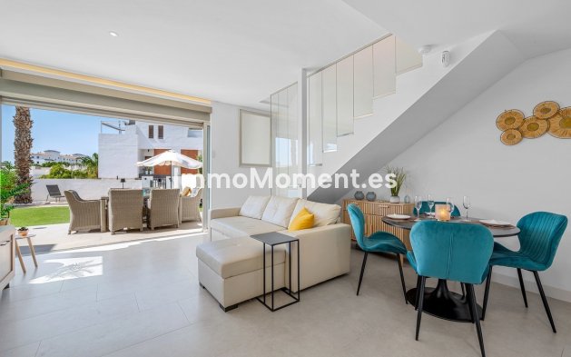 Wiederverkauf - Freistehende Villa - Orihuela Costa - Villamartín