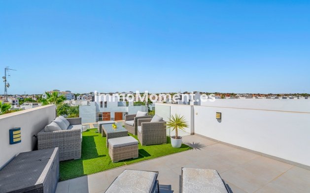 Wiederverkauf - Freistehende Villa - Orihuela Costa - Villamartín