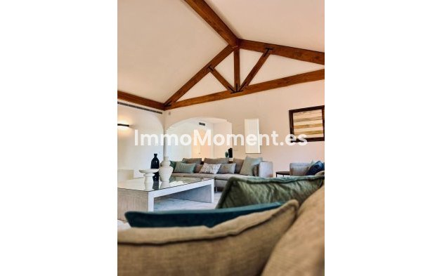 Wiederverkauf - Freistehende Villa - Estepona  - Estepona Centro