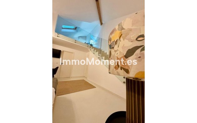 Wiederverkauf - Freistehende Villa - Estepona  - Estepona Centro