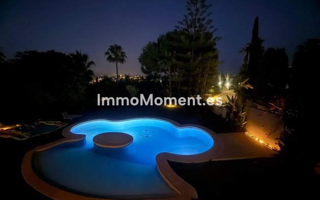 Wiederverkauf - Freistehende Villa - Estepona  - Estepona Centro