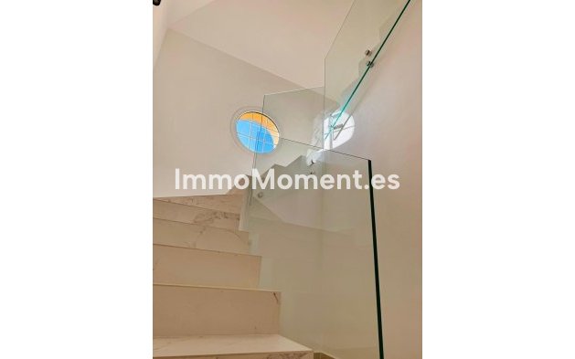 Wiederverkauf - Freistehende Villa - Estepona  - Estepona Centro