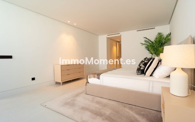 Resale - Detached villa - Marbella - Nueva Andalucía