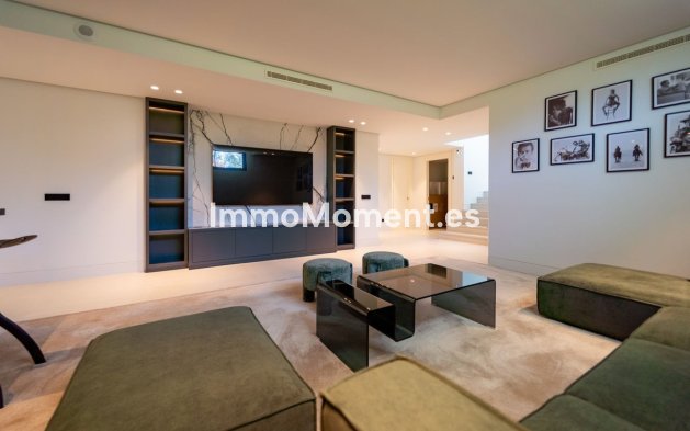Resale - Detached villa - Marbella - Nueva Andalucía