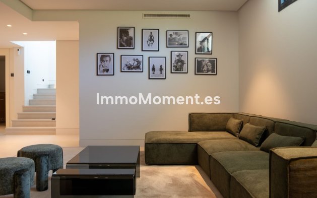 Resale - Detached villa - Marbella - Nueva Andalucía