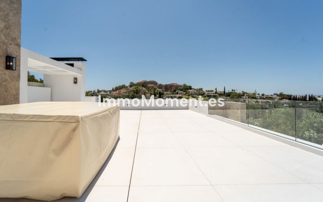 Resale - Detached villa - Marbella - Nueva Andalucía