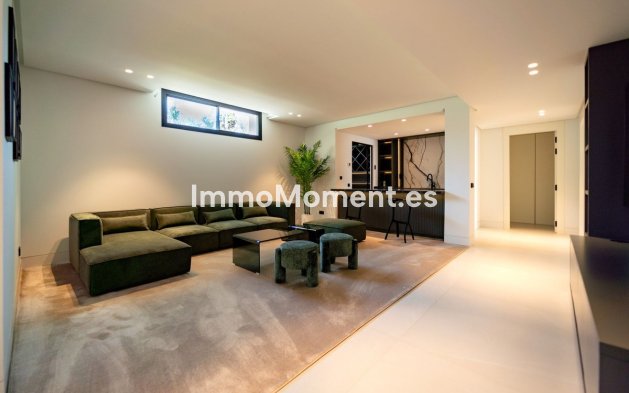 Resale - Detached villa - Marbella - Nueva Andalucía