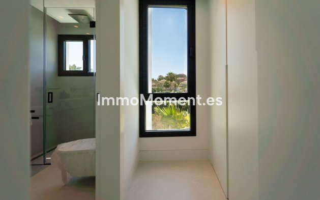 Resale - Detached villa - Marbella - Nueva Andalucía