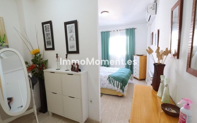 Resale - Detached villa - Orihuela Costa