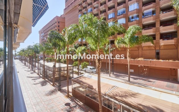 Wiederverkauf - Wohnung - Fuengirola - Fuengirola Centro
