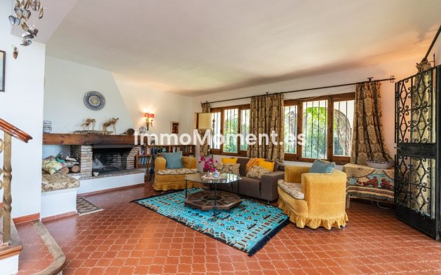 Wiederverkauf - Freistehende Villa - Marbella - Elviria