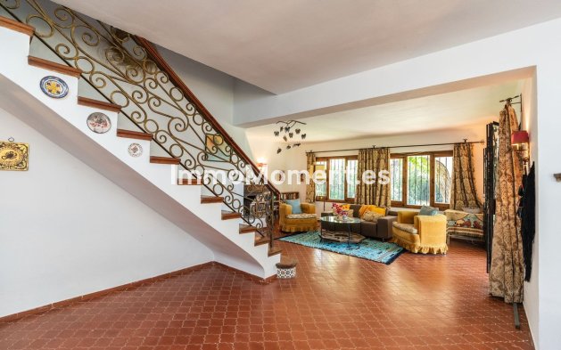 Wiederverkauf - Freistehende Villa - Marbella - Elviria