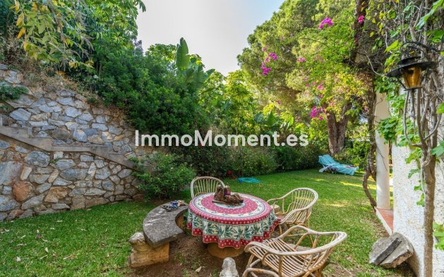 Wiederverkauf - Freistehende Villa - Marbella - Elviria
