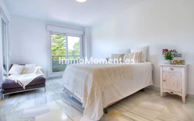 Resale - Detached villa - Estepona - Estepona Centro