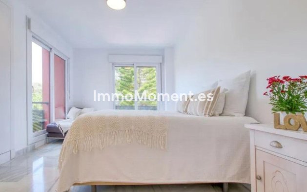 Resale - Detached villa - Estepona - Estepona Centro