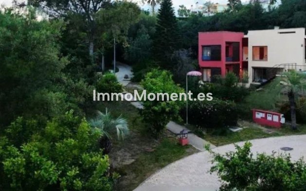 Resale - Detached villa - Estepona - Estepona Centro