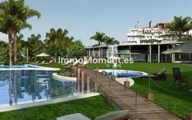 Resale - Detached villa - Estepona - Estepona Centro
