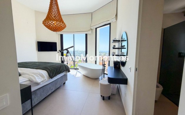 Resale - Detached villa - Marbella - Hacienda Las Chapas