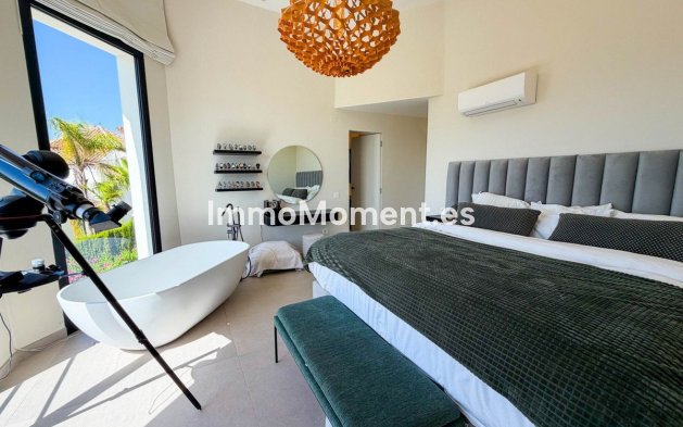 Resale - Detached villa - Marbella - Hacienda Las Chapas