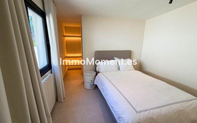 Resale - Detached villa - Marbella - Hacienda Las Chapas