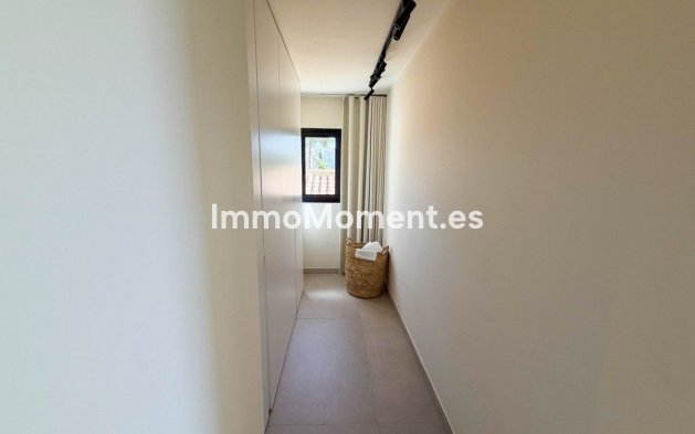 Resale - Detached villa - Marbella - Hacienda Las Chapas