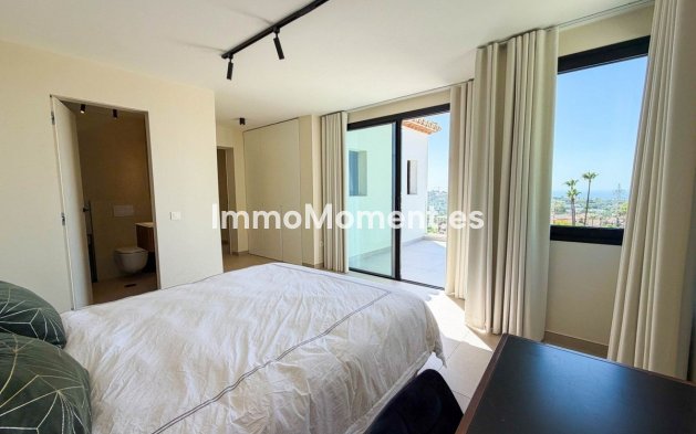 Resale - Detached villa - Marbella - Hacienda Las Chapas