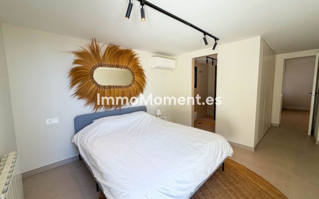 Resale - Detached villa - Marbella - Hacienda Las Chapas