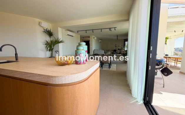 Resale - Detached villa - Marbella - Hacienda Las Chapas