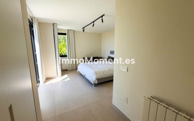 Resale - Detached villa - Marbella - Hacienda Las Chapas