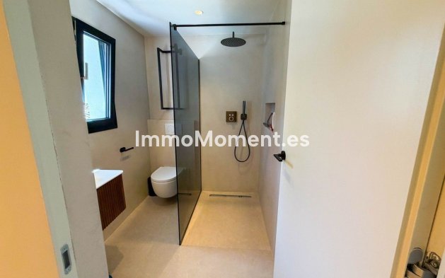 Resale - Detached villa - Marbella - Hacienda Las Chapas