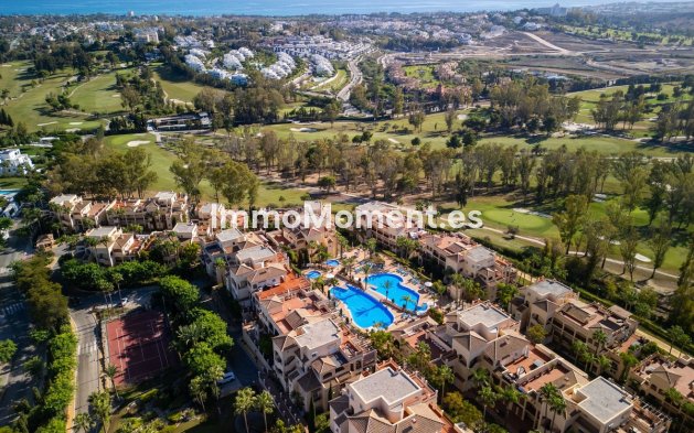Wiederverkauf - Wohnung - Estepona  - Atalaya